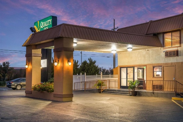 Quality Inn Clovis image 3